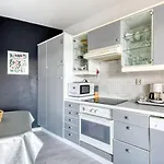 Les Cariatides By Interhome Apartman Fréjus