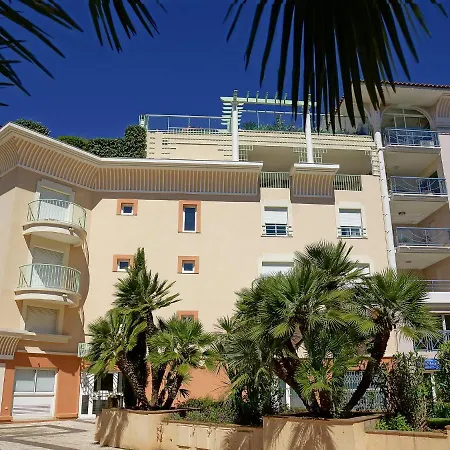 Les Cariatides By Interhome
