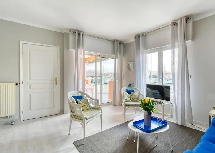 Les Cariatides By Interhome Fréjus