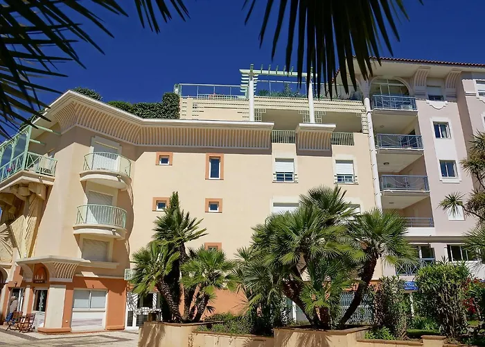 Les Cariatides By Interhome