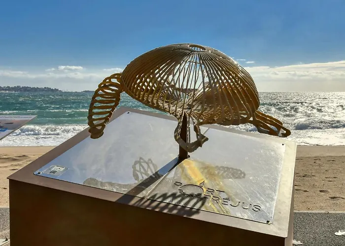 Les Cariatides By Interhome * Fréjus